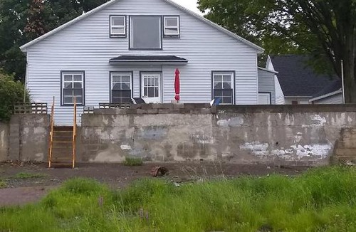 Saint-Laurent-de-l'ile d'Orleans Ski Chalet | La Maison Vaillancourt