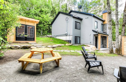 Sainte-Marguerite-du-Lac-Masson Ski Chalet | Charmant Chalet Dans les Laurentides le no9 Détendez-vous au Chalet Avec spa