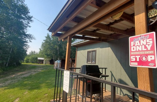 Central Alberta Cabin | Cabin Glamping Ironwood Lake, Pinehurst, Elinor, Fork Lake and Rich Lake