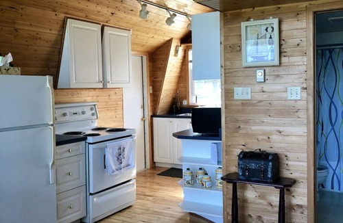 Chatham Cottage | Cabin on the beach.