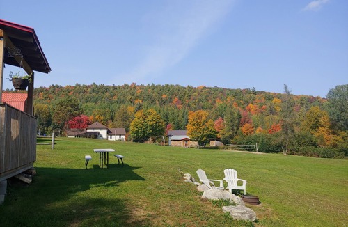 Hastings Highlands Cabin | Cabins on the York - Cabin #3 - Bear Cabin