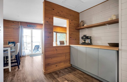Calabogie Cottage | Calabogie Lake Cottage, walking distance to ski hill