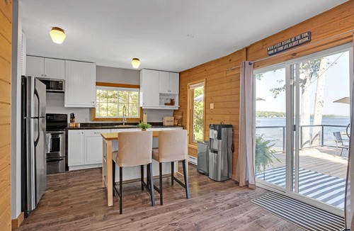 Calabogie Cottage | Calabogie Lake Cottage, walking distance to ski hill