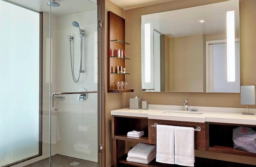 Calgary Hotel | Calgary Airport Marriott In-Terminal Hotel