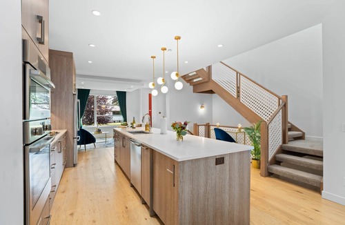 Richmond House | Calgary Grand Retreat| Sleeps 16|8BR, 8BA