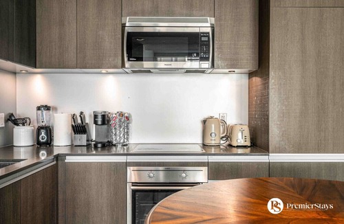 Victoria Park Apartment | Calgary Tower View » 35th » AC » Parking » Netflix