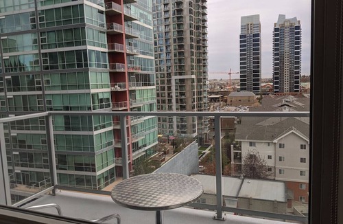 Beltline Apartment | Calgary - Underwood 2BB