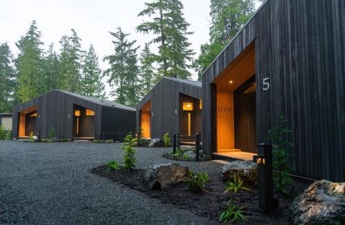 Ucluelet House | Calmwater Retreat New 2 br Hot Tub