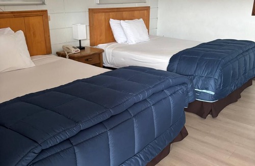 Prince George Hotel | Camelot Court Motel