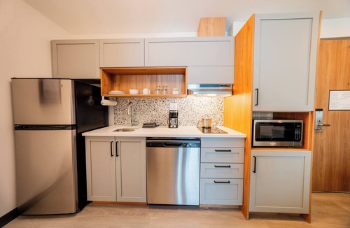 Mauricie Hotel | Candlewood Suites Trois Rivieres Ouest by IHG