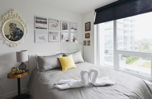 Marpole Apartment | Captivating Modern Suite near Marine Gateway