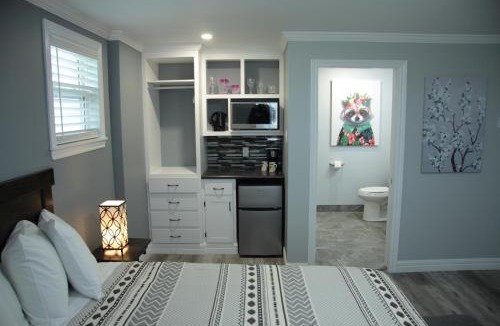 Bridgetown Hotel | CARLETON INN & COTTAGES