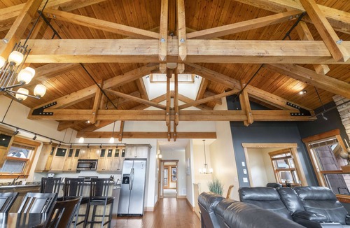 Blind Bay House | Carmel Beach Private Lodges - Unit #7. Lakefront 4 bedroom lodge.