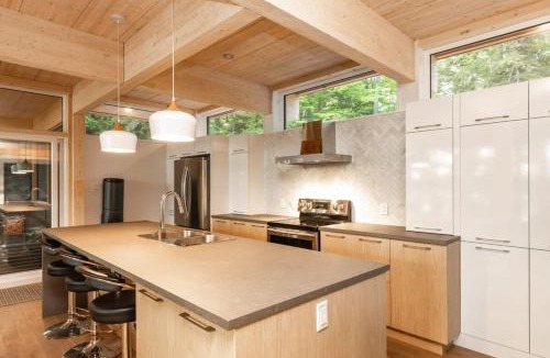 Muskoka Lakes House | Carpe Diem Sunset View