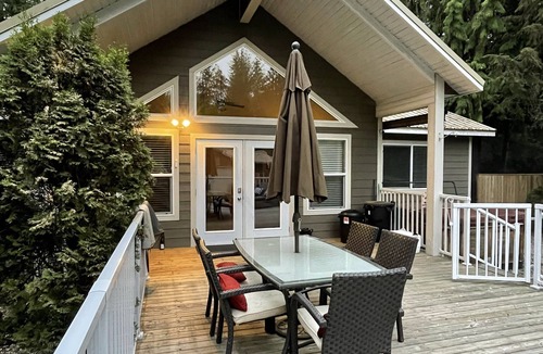 Swansea Point House | Casa Allegro ~ Mara Lake Tranquility ~ An All-Season Paradise