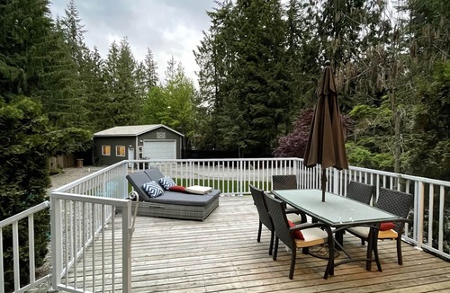 Swansea Point House | Casa Allegro ~ Mara Lake Tranquility ~ An All-Season Paradise