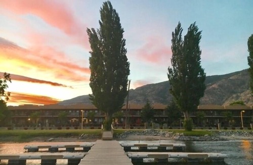 Okanagan-Similkameen Condo | Casa Del Mila Oro Beachfront 2 Bedroom Condo; Book for Spring/Summer 2026