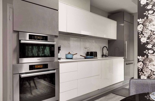 Leslieville Hotel | Casa Hotel Elegant Suite w Patio, BBQ Grill!
