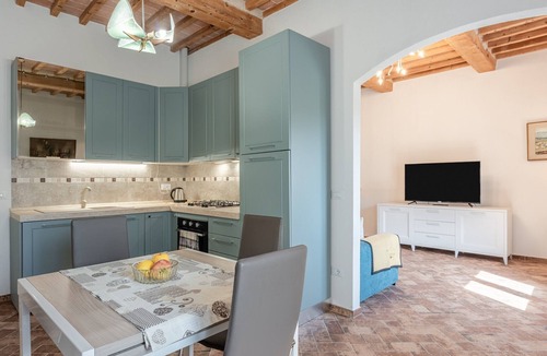 Vicopisano Apartment | Casa Loretta – Bright, Spacious Apartment in the Heart of Vicopisano