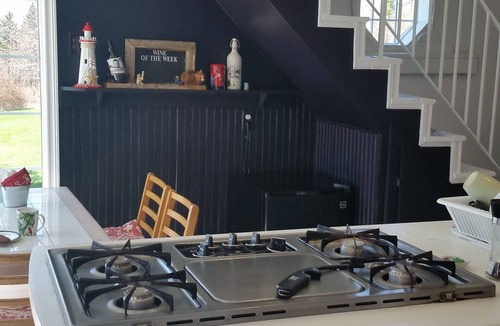 Barton Bed & Breakfast | Casa Moana, Lovely old house overlooking St. Mary`s Bay, with free breakfast.