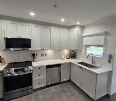 Village North Apartment | Cascade by Elevate Vacations