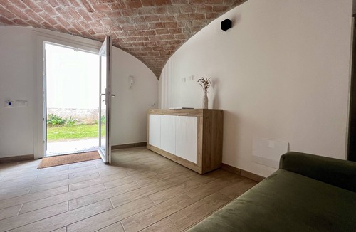 Novi Ligure Apartment | Cave Apartment