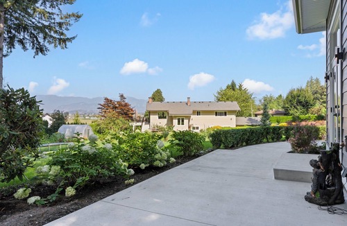 Eastern Hillsides Apartment | Cedar Breeze Guest Suite