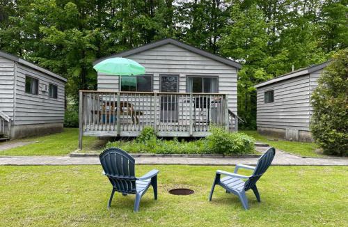 Hope Bay Ski Chalet | Cedar Garden Cottages