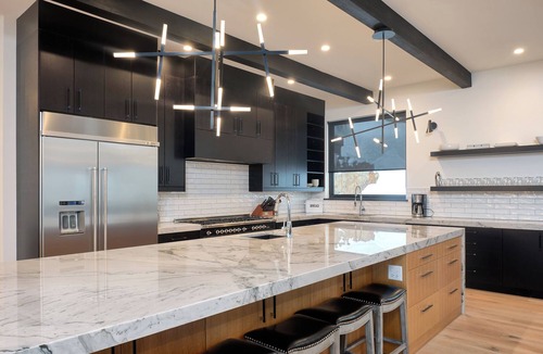 Rossland House | Cedar View: Luxurious 4-Bedroom Mountain Retreat Near Red Mountain Resort