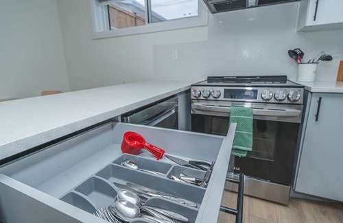 Edmonton House | Central YEG Family Friendly Home