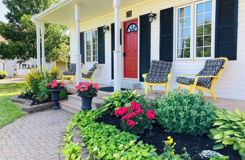 Charlottetown House | Centrally Located Bright and Spacious 4 Bedroom with Hot tub