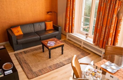 Canal Ring Apartment | Centrally located in the historic Amsterdam-The perfect place to be!