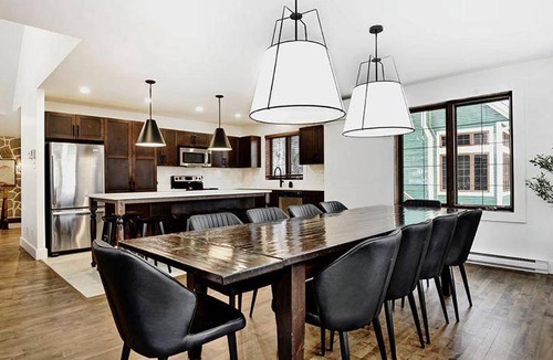 Stoneham Ski Chalet | Chalet ∙ 5 bedrooms ∙ 16 guests