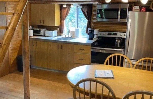 Saint-Luc-de-Bellechasse Ski Chalet | Chalet au TOIT VERT/Private spa 4p