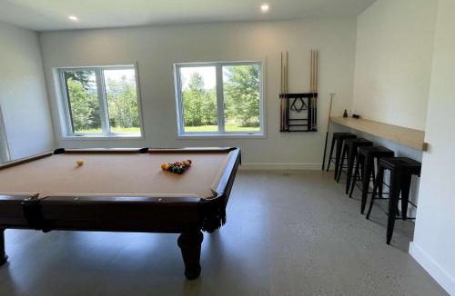 Mansonville House | Chalet a Samia - Spa, luxury, Jay Peak view