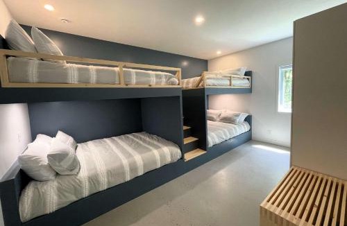 Mansonville House | Chalet a Samia - Spa, luxury, Jay Peak view