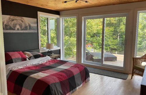 Owl's Head Ski Resort House | Chalet Bleu Ski In Ski Out With Spa