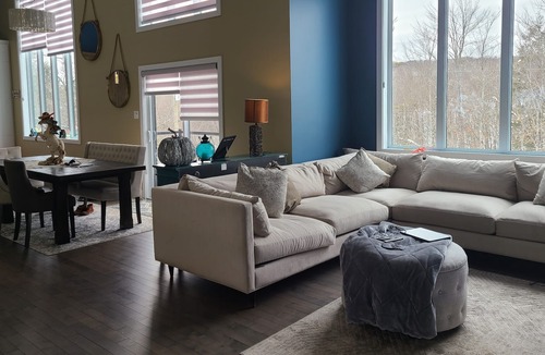 Les Collines-de-l'Outaouais Regional County Municipality Ski Chalet | Chalet by Ski Hill and Golf Course