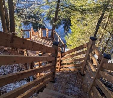 Notre-Dame-de-Lourdes Ski Chalet | Chalet Le Mignon Nature Escape & Comfort