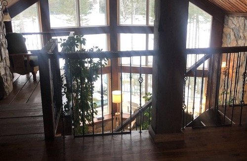 Saint Donat Cabin | Chalet Paisible au Bord du lac en Plein Coeur de la Nature sur un Domaine Boisé