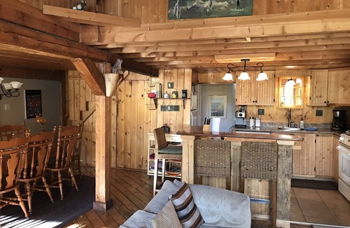 Mauricie Ski Chalet | Chalet de la Presqu'île, private spa