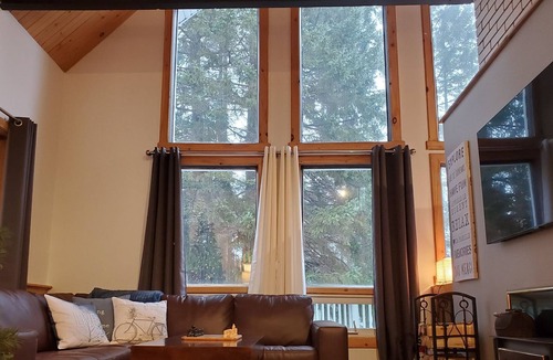 Esterel Ski Chalet | Chalet Estérel-Paradis du plein air