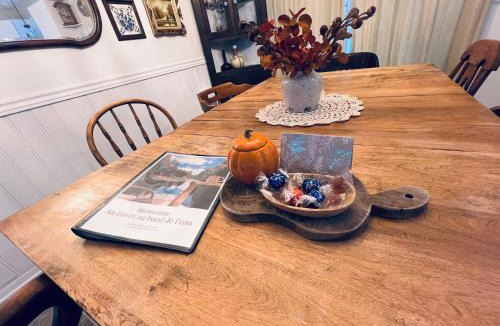 Chertsey Ski Chalet | Chalet -Havre au bord de l'eau