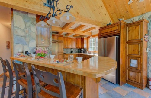 Mauricie Ski Chalet | Chalet le Missionnaire spa