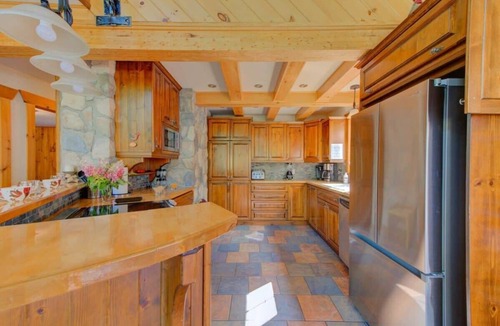 Mauricie Ski Chalet | Chalet le Missionnaire spa