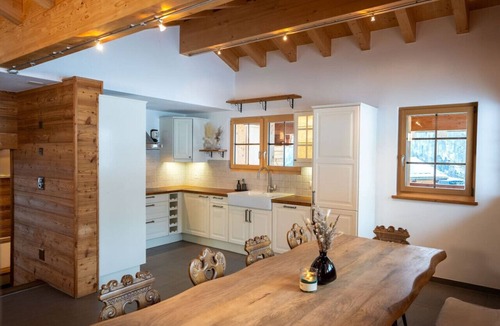 Zermatt House | Chalet MARMO Ski-in/Ski-out by HomeFlow Zermatt