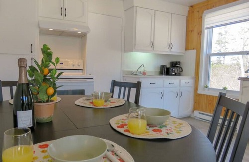 Saint-Tite-des-Caps Ski Chalet | Chalet near Massif and Mont Ste-Anne