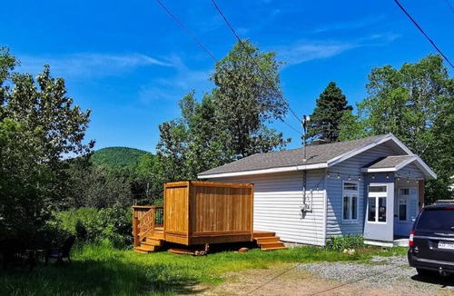Saint-Tite-des-Caps Ski Chalet | Chalet near Massif and Mont Ste-Anne
