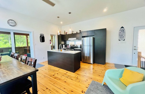 Notre-Dame-de-la-Merci Ski Chalet | Chalet Olac, waterfront and spa