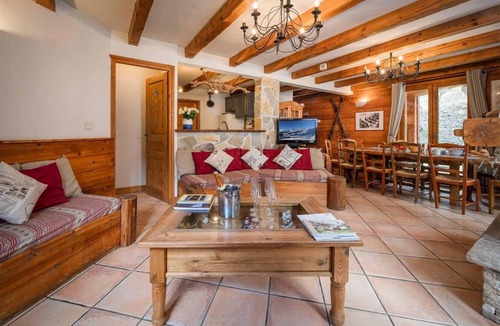 La Perriere Ski Chalet | Chalet, terrace, fireplace or stove, parking, tv, ski locker, 165m², La Tania
